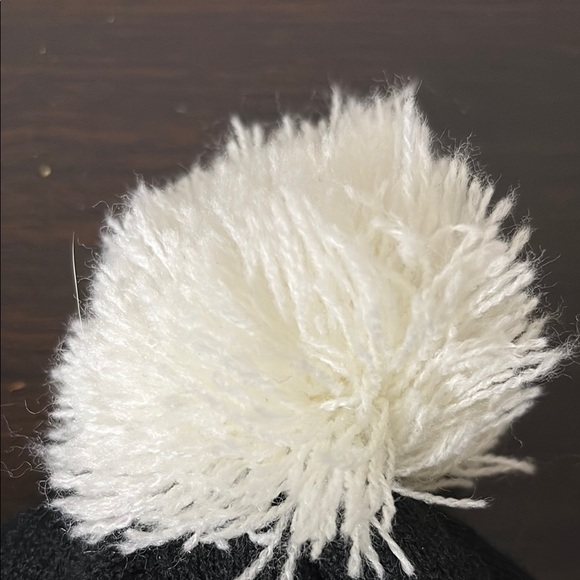 Adidas Black and White Knit Hat - Picture 4 of 4